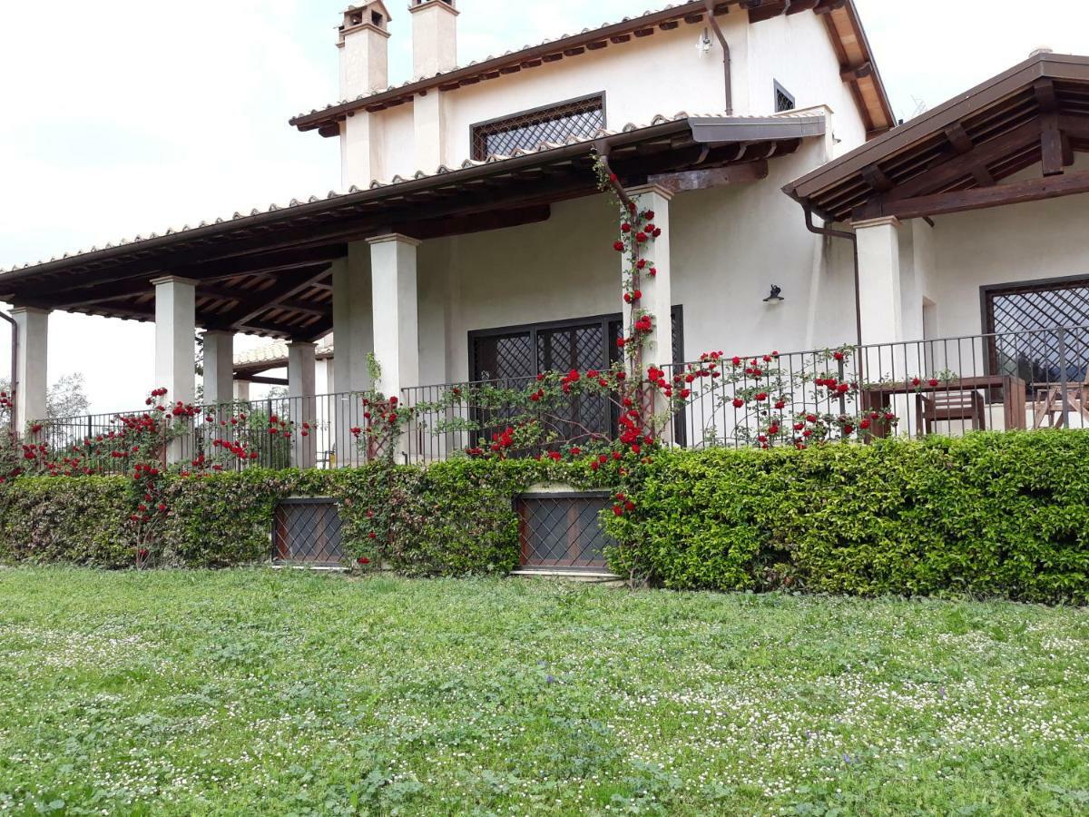 Bed and Breakfast L'Orto Sul Poggio à Sutri Extérieur photo